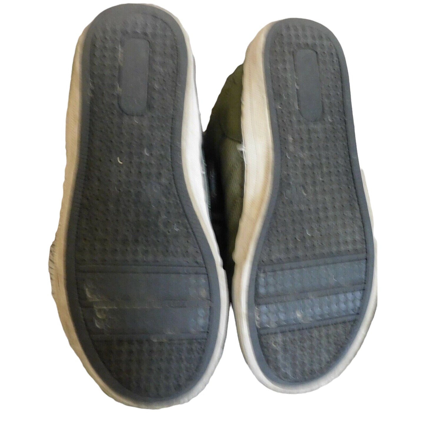 Boy’s The Children’s Place Green Hi-Top Sneakers Pre-Owned Size 3 - Variety Sales Etc.
