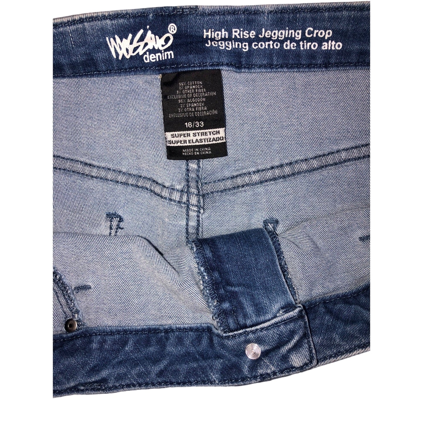 Mossimo Women’s High Rise Floral Embroidery  Cropped Jeggings Girlfriend Jeans Size 16/33 Pre-owned