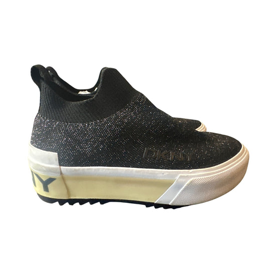 Viven Slip-On Knit Platform Sneaker (Women)Size 7.5 Pre-Owned