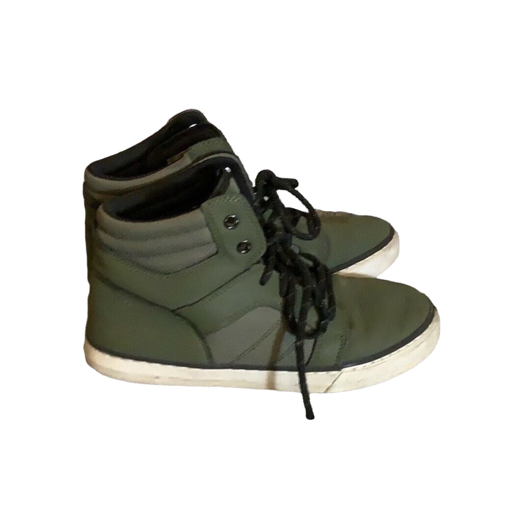 Boy’s The Children’s Place Green Hi-Top Sneakers Pre-Owned Size 3 - Variety Sales Etc.