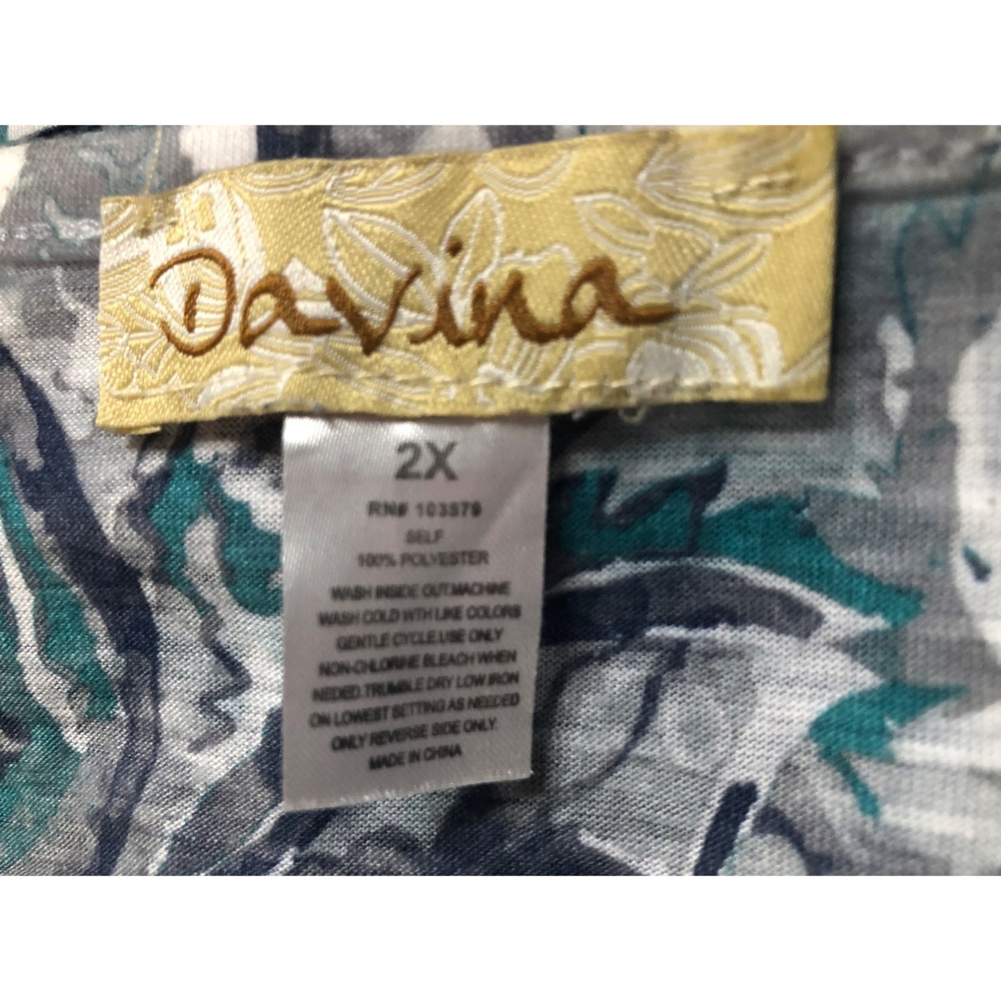 Paisley Print Short Sleeve Plus Size Top 2X By Davina Blue/Teal/Gray