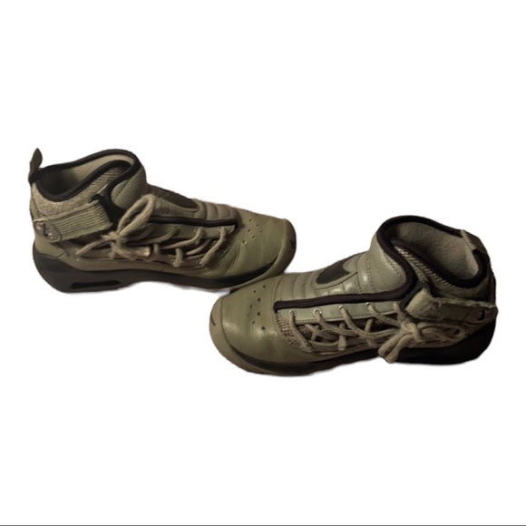 NIKE Air Shake NDestrukt "Dark Stucco"(Olive Green/Black)Youth Sneakers Size 4 Pre-Owned