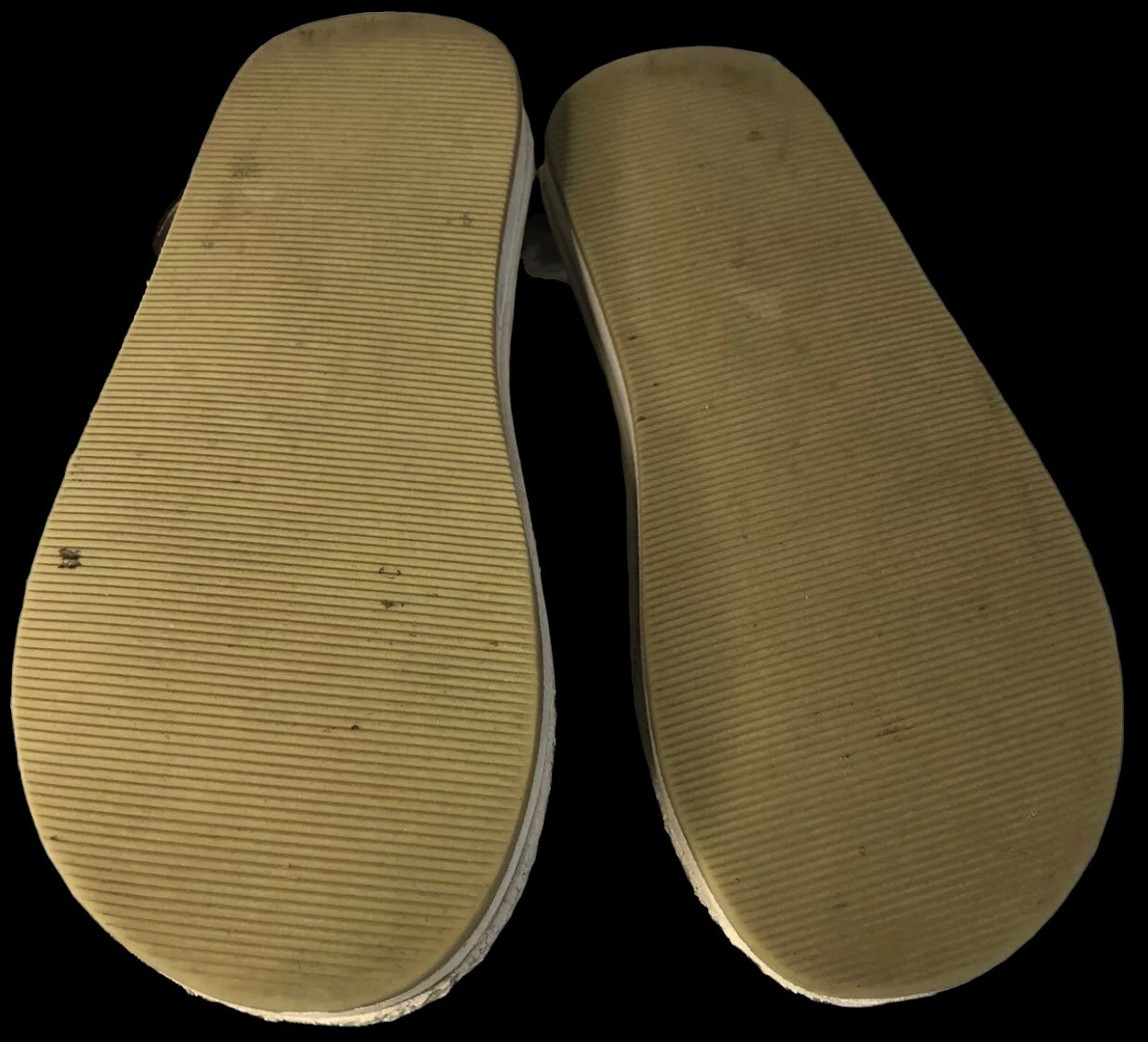 Girl’s Sandals - Variety Sales Etc.