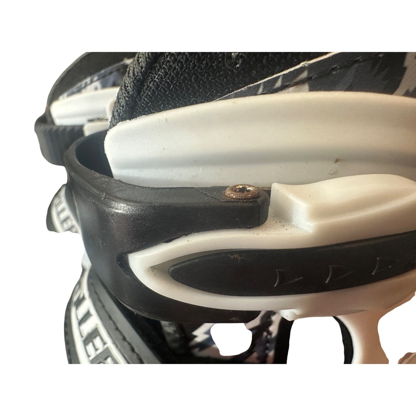 METROLLER Roller Skates Unisex Adjustable Large-Youth & Adult (4-7 Men/5-8 Women) Roller skates with Light up Wheels-Pre-Owned